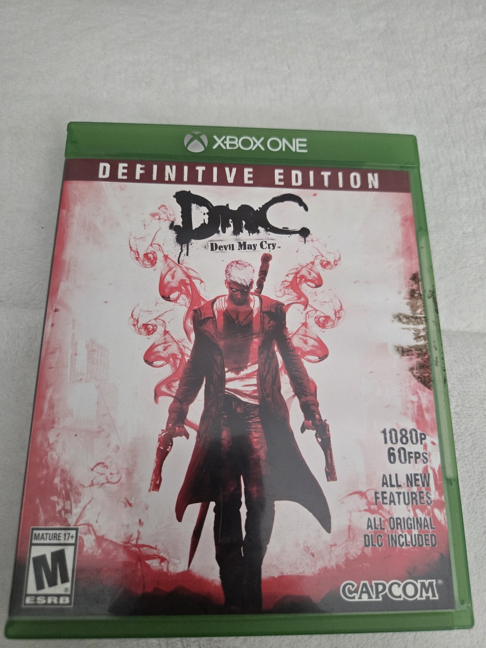 Devil May Cry: Definitive Edition - Red/White Xbox One